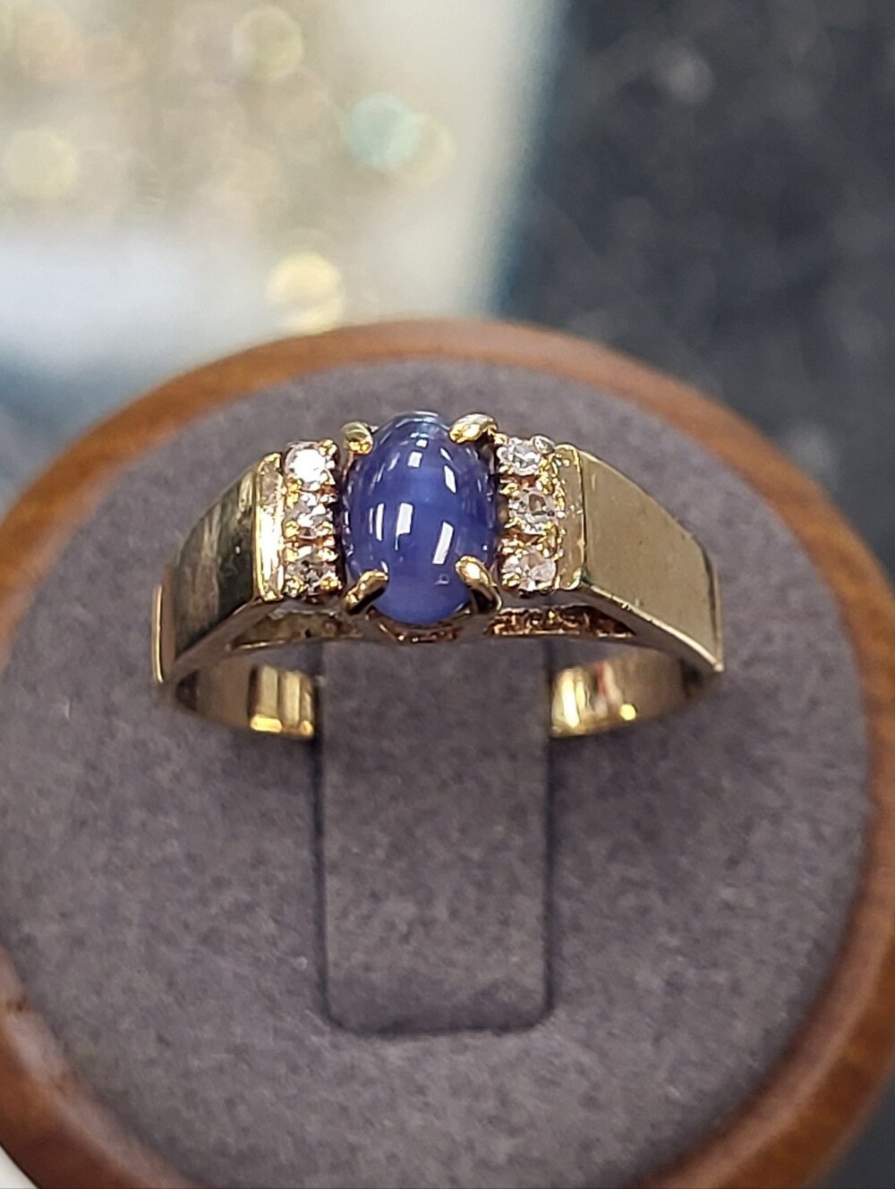 10K Gold Star Sapphire And Diamond Ring Size 7.5